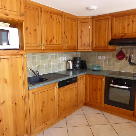 Διαμέρισμα Duplex Mezzanine 6 Pers. Avec Grand Balcon Et Garage A 400m Des Commerces Et Telepherique - Fr-1-464-36